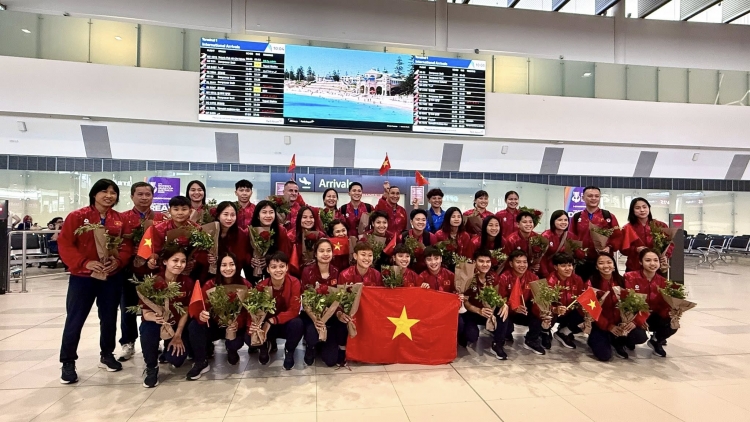 Đội tuyển bóng đá nữ được chào đón nồng nhiệt tại Australia