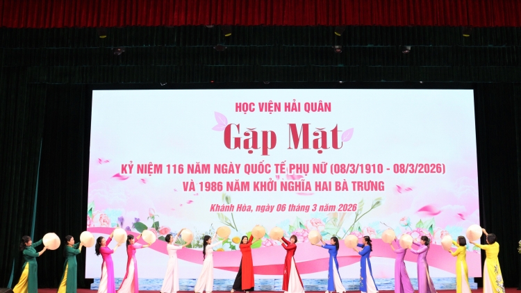 Phụ nữ Học viện Hải quân: “ Bản lĩnh, trí tuệ, kỷ cương, nhân ái”