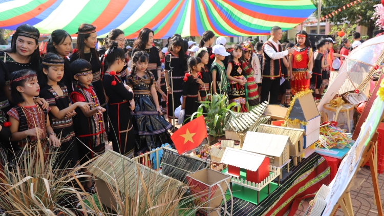 Theo dòng thời sự chiều 28/3/2026