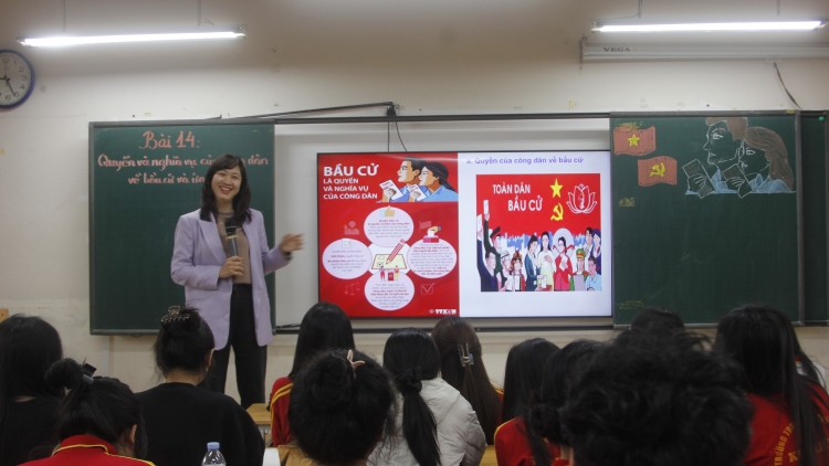 Cử tri trẻ lần đầu đi bầu cử - Chủ động, trách nhiệm, gửi niềm tin vào tương lai