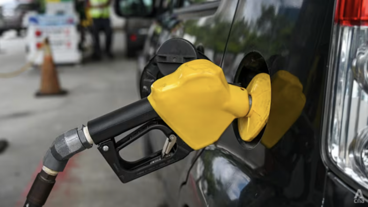 Malaysia siết hạn mức xăng trợ giá để ứng phó rủi ro năng lượng