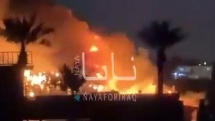 Căn cứ Mỹ ở Iraq bị tấn công dữ dội
