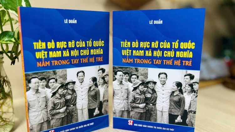 Ra mắt sách khơi dậy niềm tin, bản lĩnh cho thế hệ trẻ thời đại mới