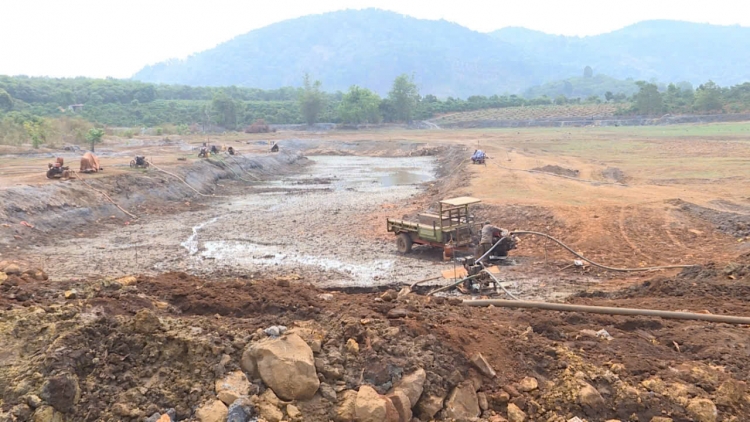 Nông dân Gia Lai đối mặt nỗi lo thiếu nước tưới giữa cao điểm mùa khô