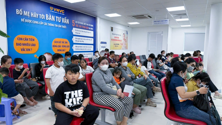 Người dân chủ động thực hiện đầy đủ các biện pháp bảo vệ bản thân và gia đình trước não mô cầu