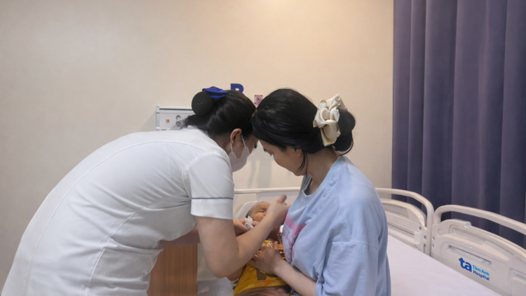 Nhiều trẻ mắc tay chân miệng không rõ triệu chứng