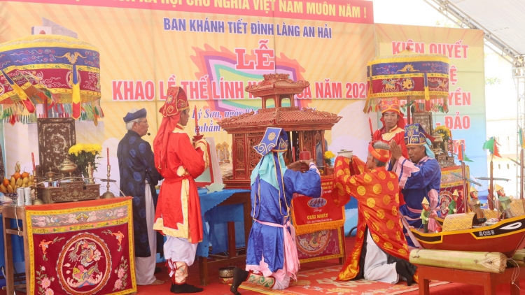 Trang nghiêm Lễ khao lề thế lính Hoàng Sa, nhắc nhớ Đội hùng binh giữ biển