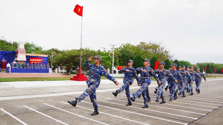 Lữ đoàn 146 thi đua lập công, vững vàng tay súng nơi đầu sóng Trường Sa