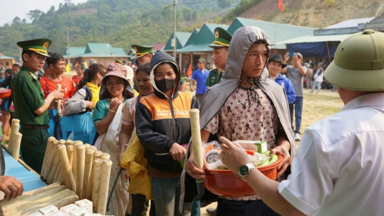 Theo dòng thời sự 14/4/2026