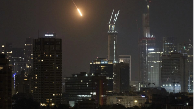 Iran chấp nhận ngừng bắn với Mỹ và Israel nhưng cảnh báo: Xung đột chưa kết thúc