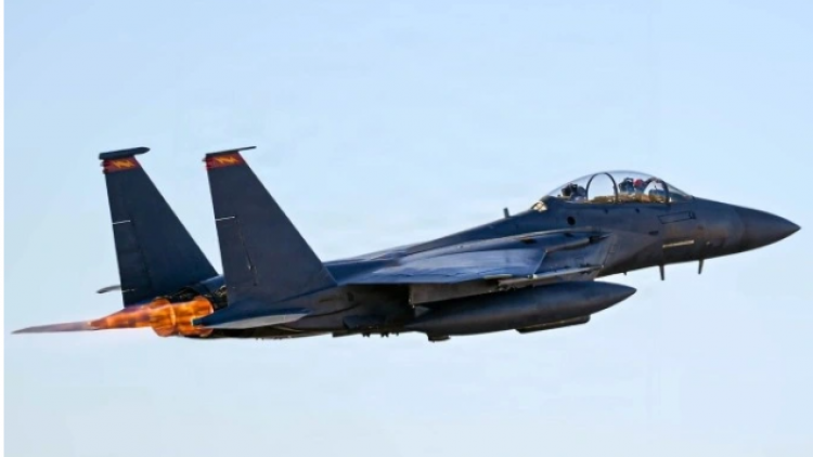 Mỹ xác nhận chiến đấu cơ đầu tiên rơi tại Iran, một phi công được giải cứu