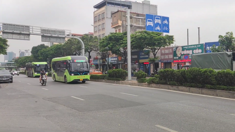 Hà Nội miễn phí xe buýt, metro dịp nghỉ lễ 30/4
