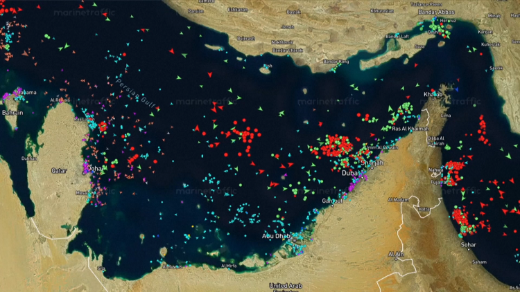 Giá dầu giảm 12% khi eo biển Hormuz mở cửa trở lại