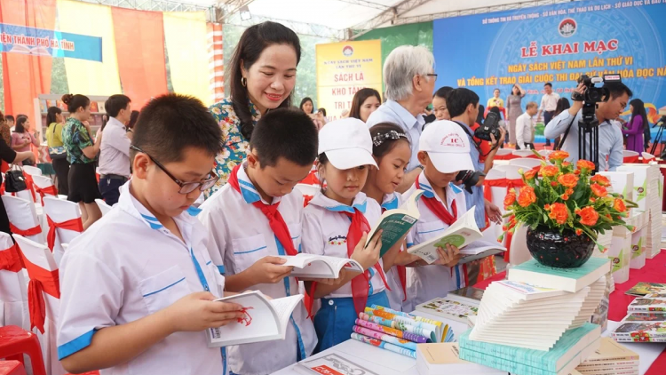 Làm thế nào để xây dựng một xã hội học tập, bắt đầu từ những trang sách?