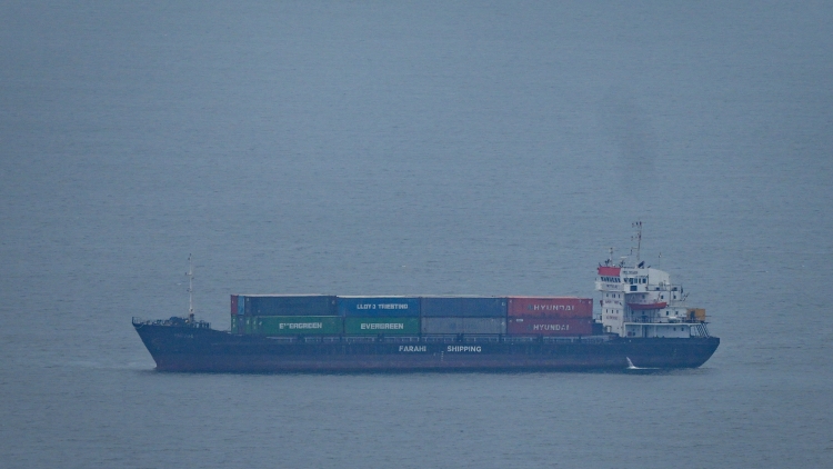 Iran quyết không đầu hàng, dọa phong tỏa thêm biển Đỏ