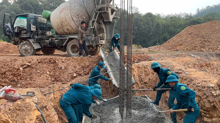 Theo dòng thời sự chiều 23/4/2026