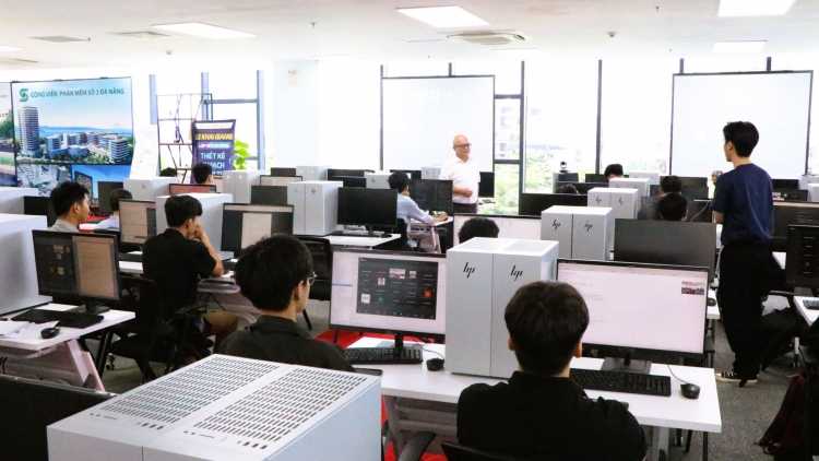 Đà Nẵng cần 8.000 nhân lực vi mạch bán dẫn và AI