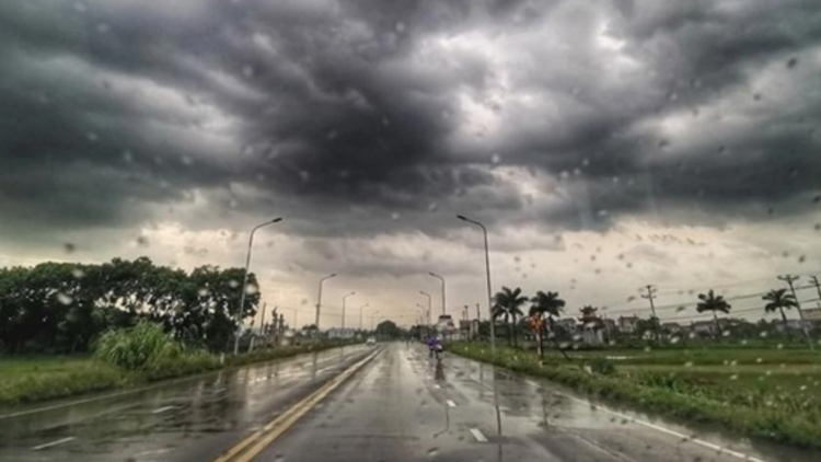 Dự báo thời tiết ngày 19/4/2026: Bắc Bộ mưa dông nhiều nơi, Nam Bộ gia tăng nắng