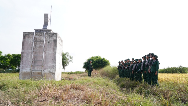 An Giang: phụ nữ vùng biên tham gia bảo vệ chủ quyền an ninh biên giới