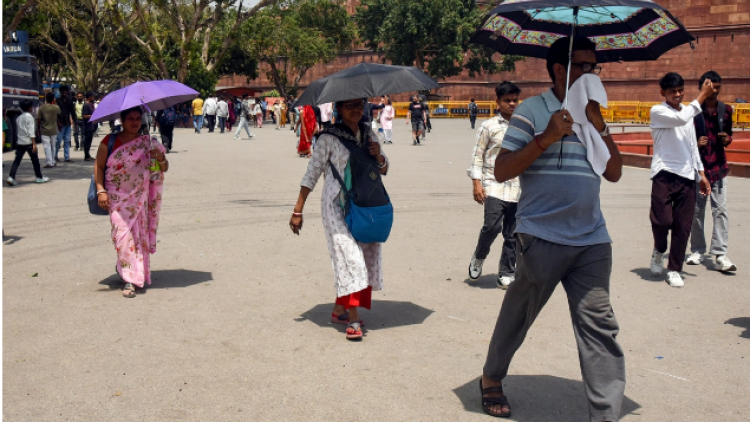 Thủ đô Ấn Độ đối mặt “khủng hoảng kép”: ô nhiễm không khí và nắng nóng khắc nghiệt