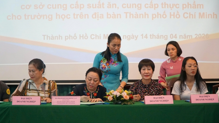 Thực phẩm học đường “nóng”,: TP.HCM ký kết tăng ràng buộc trách nhiệm