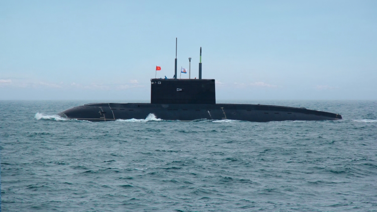 Cán bộ, Thủy thủ Lữ đoàn 189 viết tiếp hành trình 40 năm bảo vệ tổ quốc từ trong lòng biển