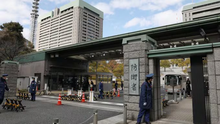 Nhật Bản triển khai đồng loạt nhiều bước gia tăng sức mạnh quốc phòng