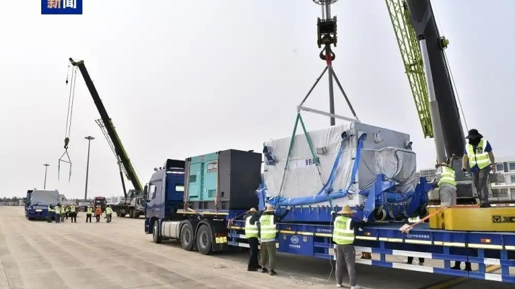 Trung Quốc đưa tàu thám hiểm Mặt Trăng Hằng Nga-7 đến bãi phóng