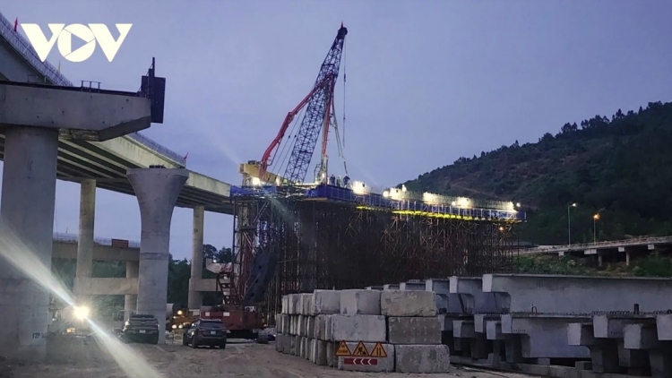 Thúc đẩy đầu tư công, giữ vững động lực tăng trưởng cho nền kinh tế