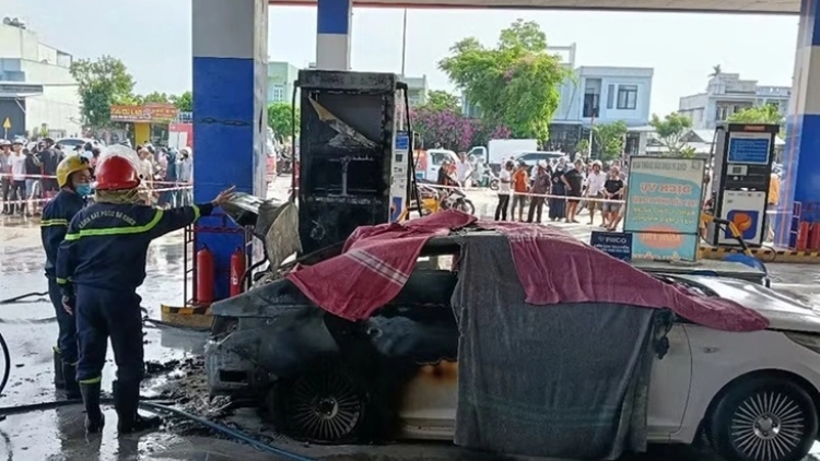 Cháy nổ ô tô gia tăng: Lỗ hổng kỹ năng ứng phó của người dân?