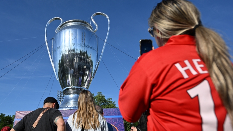 Paris Saint-Germain và Arsenal: Chờ tiếng gọi lịch sử ở Champions League
