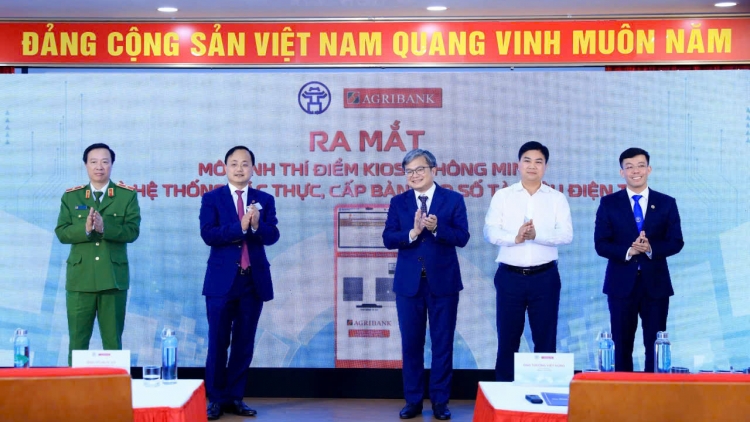 Thúc đẩy thủ tục hành chính số  - Đưa dịch vụ công trực tuyến đến gần người dân hơn