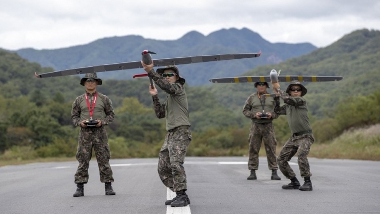 Hàn Quốc bắt tay vào phát triển UAV đánh chặn kiểu mới