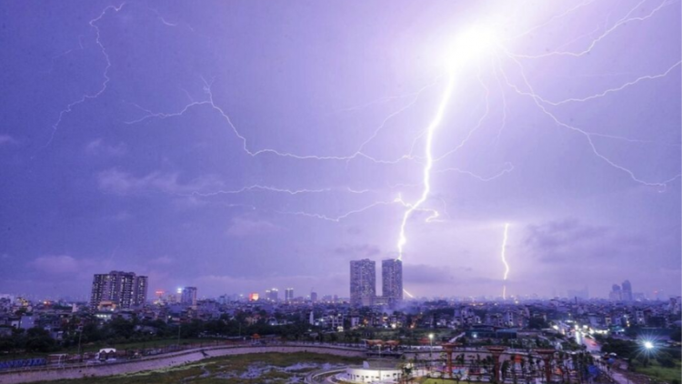 Dự báo thời tiết ngày 30/5/2026: Hà Nội có mưa dông rải rác, cảnh báo lốc sét