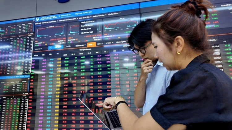 4 tháng đầu năm 2026, huy động vốn qua thị trường chứng khoán đạt gần 85.000 tỷ đồng, tăng 52% 