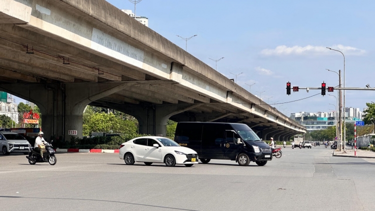 Thời tiết ngày 15/5: Nắng nóng bao trùm miền Bắc có nơi trên 37 độ C