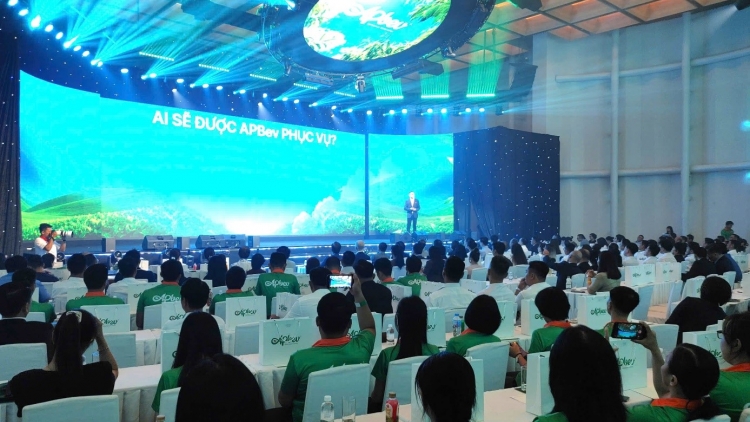 APBEV ra mắt thị trường Việt Nam, đầu tư 80 triệu USD cho nhà máy đồ uống công nghệ vô trùng khô