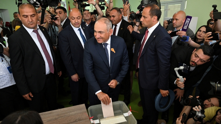 Kết quả sơ bộ, Đảng của Thủ tướng Pashinyan dẫn đầu trong cuộc bầu cử Armenia