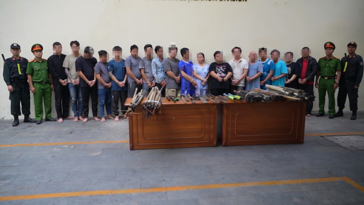 Triệt xoá băng nhóm “xã hội đen” núp bóng doanh nghiệp trung chuyển cua