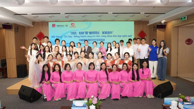 Giao lưu ngôn ngữ và văn hóa thanh niên Việt - Trung: Khi tiếng nói trở thành nhịp cầu kết nối
