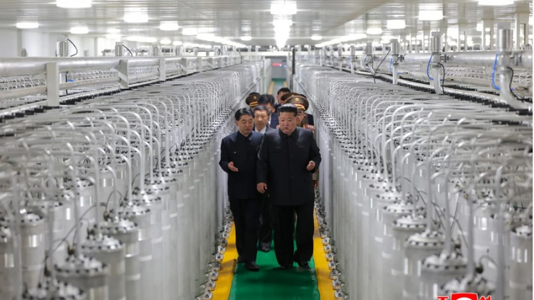 Ông Kim Jong-un thị sát cơ sở hạt nhân mới của Triều Tiên
