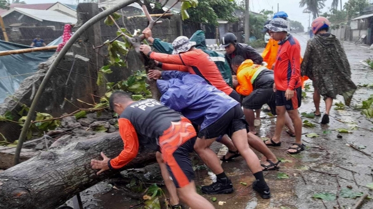 Philippines: Bão Mekkhala đang mạnh dần lên