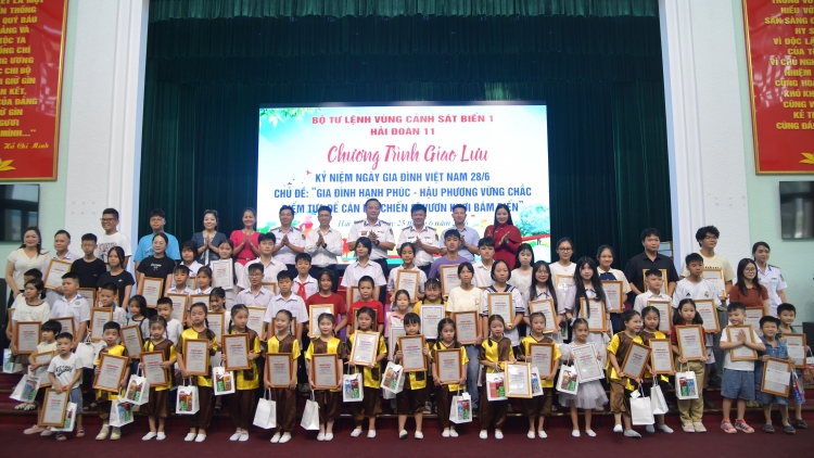 Hải đoàn 11 chăm lo hậu phương quân nhân, vun đắp điểm tựa để cán bộ, chiến sĩ yên tâm bám biển
