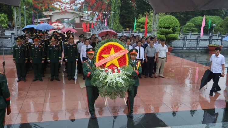Khai quật khu vực nghi có hố chôn tập thể 70 - 90 liệt sĩ tại tỉnh Quảng Ngãi