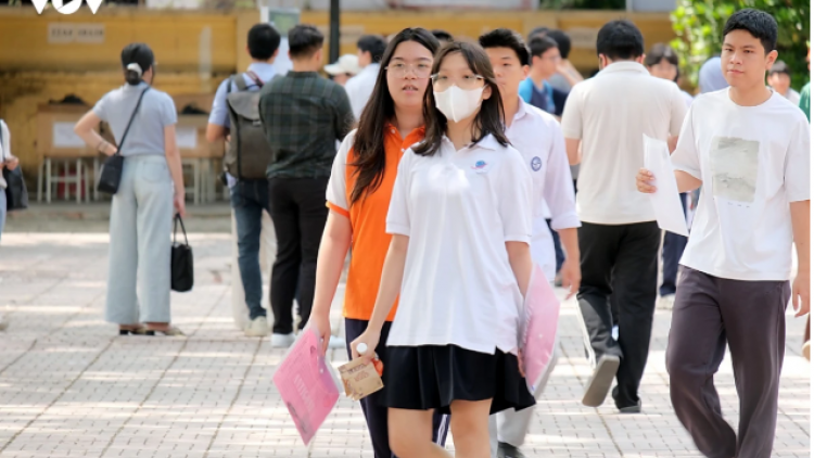 Hơn 1,2 triệu thí sinh chính thức bước vào kỳ thi tốt nghiệp THPT với môn Ngữ văn