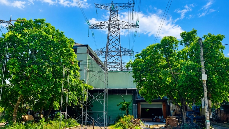 Tập trung đưa Dự án đường dây 500/220kV Nho Quan - Phủ Lý - Thường Tín về đích tháng 7/2026