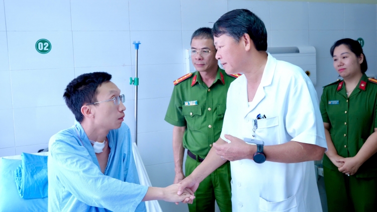 Thanh Hóa: chiến sĩ công an hồi sinh sau ca cấp cứu nguy kịch 