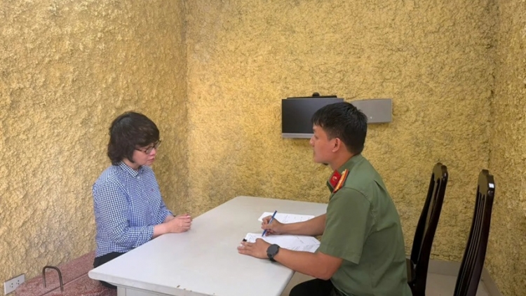 Thời sự 21h30 15/7/2026: Khởi tố, bắt tạm giam Giám đốc và Tổng Biên tập Nhà xuất bản Hội Nhà văn 