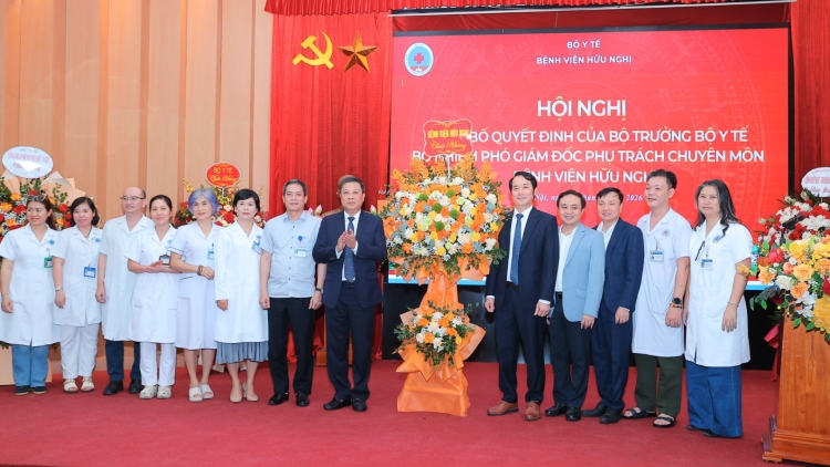 Bộ Y tế bổ nhiệm Phó Giám đốc phụ trách chuyên môn Bệnh viện Hữu nghị