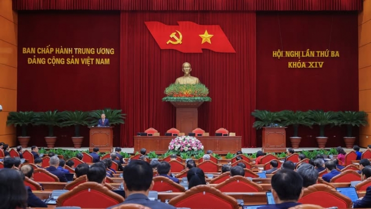 Thông báo Hội nghị lần thứ ba-Ban chấp hành Trung ương khoá XIV